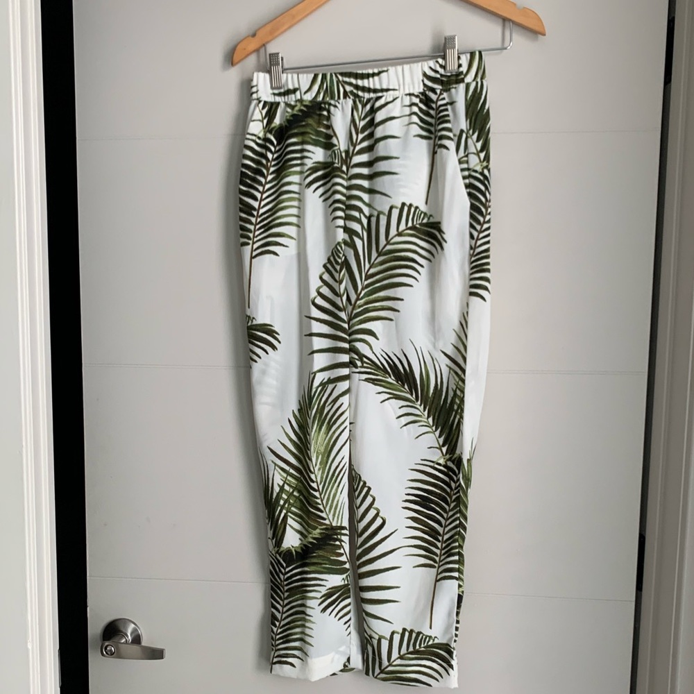 H & M Tropical Cropped Pants